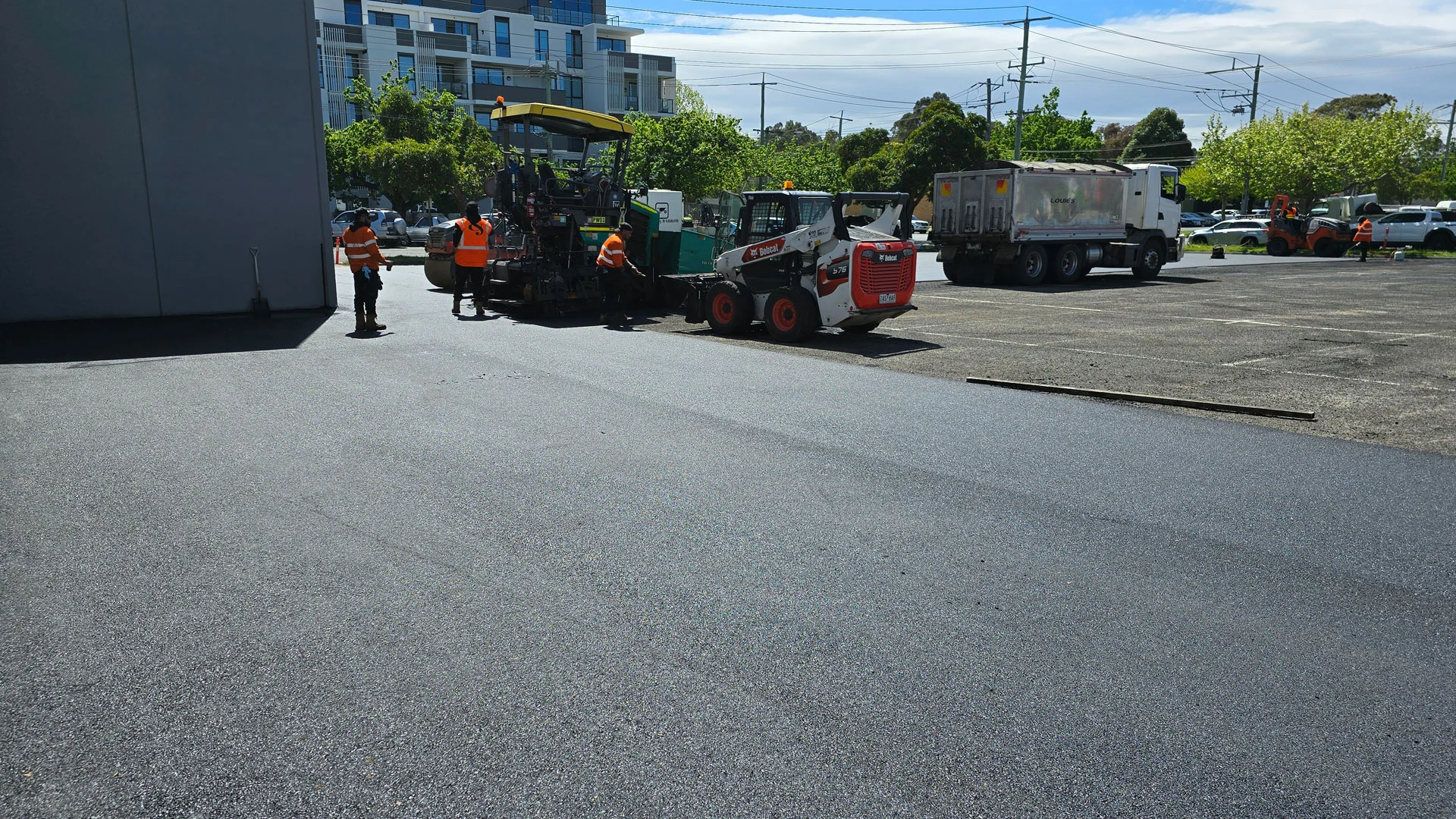 Asphalt-Driveways-20251008_120546
